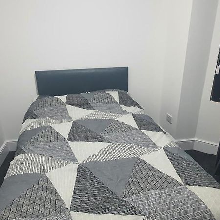 Aparthotel Coventry Elite House Exterior foto
